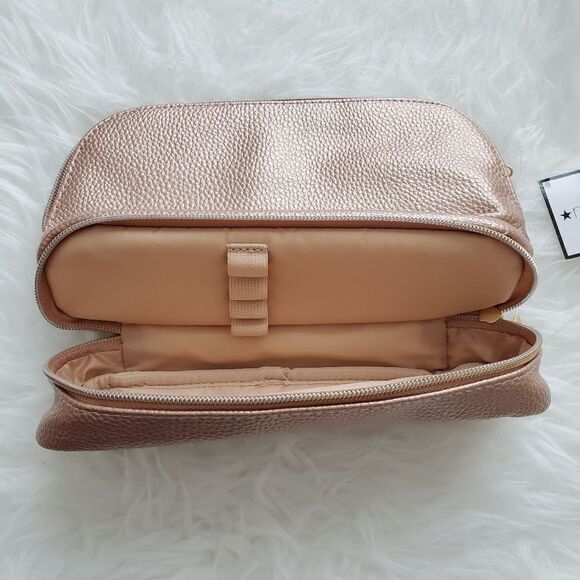 Macy's makeup bag - Picture 3 of 5